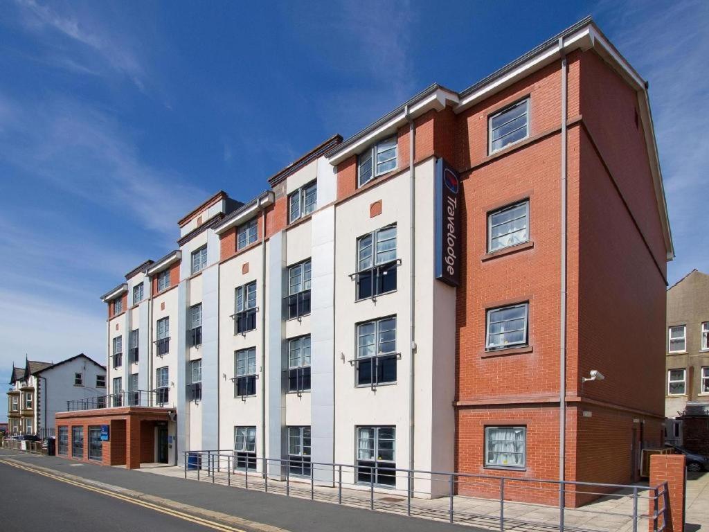 Travelodge Blackpool South Promenade Exterior foto